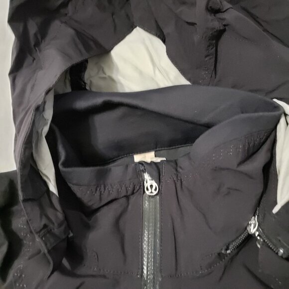 Lululemon Jacket - Picture 5 of 12
